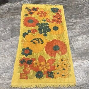 Vtg Tastemaker By Mohawk Mustard Yellow Floral Bath Towel Fringe Flower Power